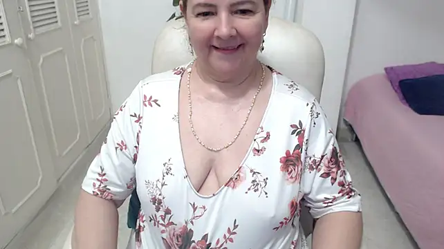 Chat +18 de leonela_69 ao vivo