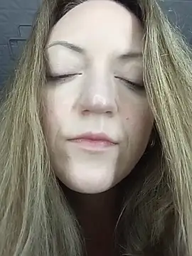 KattyLuuu Live XXX-chat