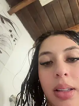 Chatroom XXX en direct de Mavii_