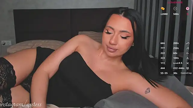 qsstess' Live XXX Chat