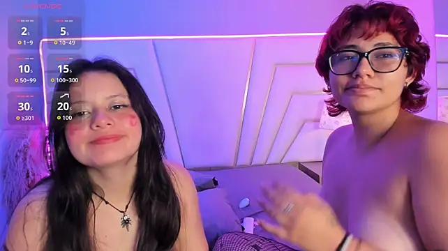 Emy_and_Jenni Live XXX-Chat