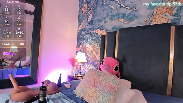 XXX chat uživo modela SteisyRoss