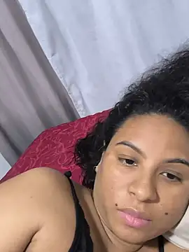 Francesca_ferrari Adlı Modelin Canlı XXX Sohbeti