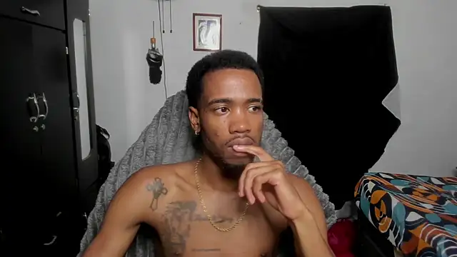Kofi_exotic_2 – Live XXX-chat
