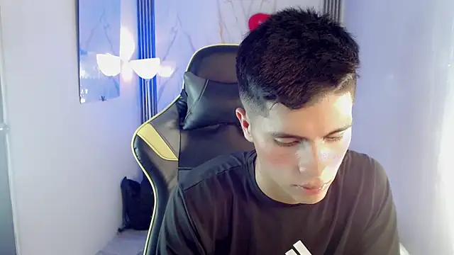 צ'אט XXX בשידור חי של Ascii_one