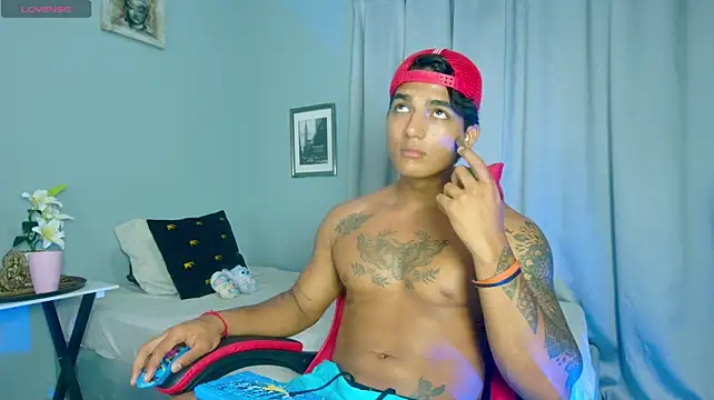 Rebor_phoenix1 Chat XXX live
