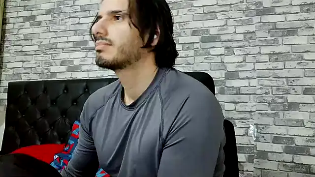 MrTyler667 网络视讯表演