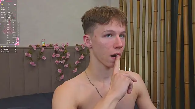 cuMte_boy Chat XXX in diretta