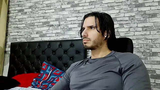 MrTyler667 网络视讯表演