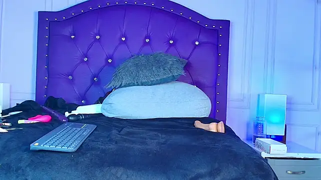 sarah_banks1 Live XXX-Chat