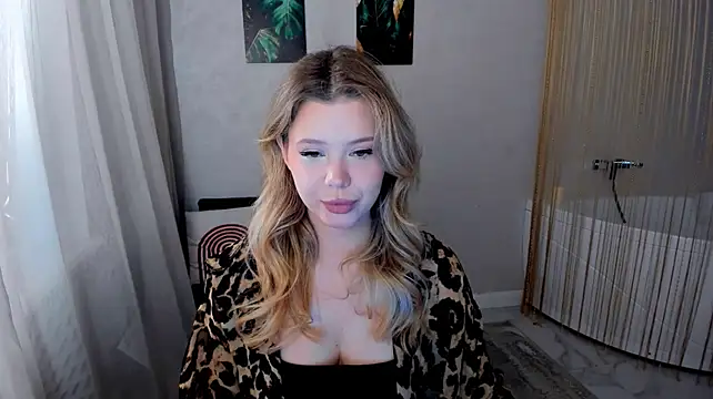 FollowLovee – Live XXX-chat