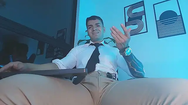 ALPHA_DOMINUS_ Chat XXX in diretta