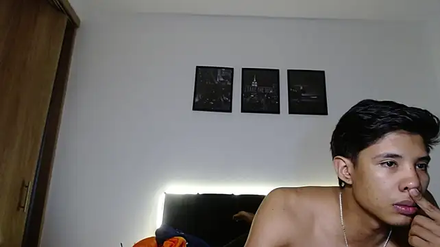 JacksonCooper1 – Naživo XXX chat