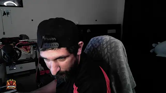 DevilPup75_ Chat XXX in diretta