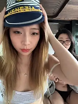 xiaozz-001 – Live XXX-chat
