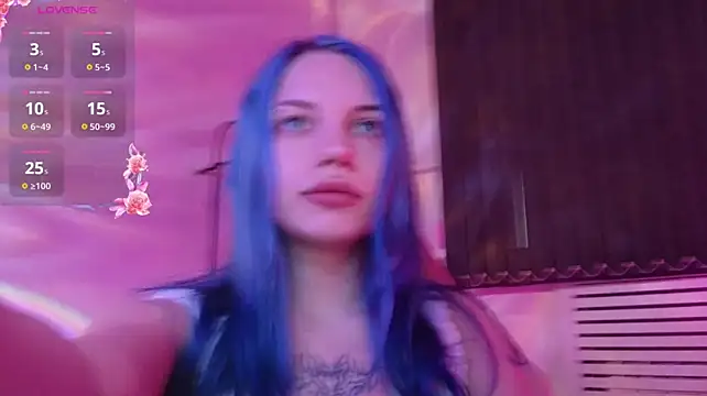 VampyLuluのライブXXXチャット