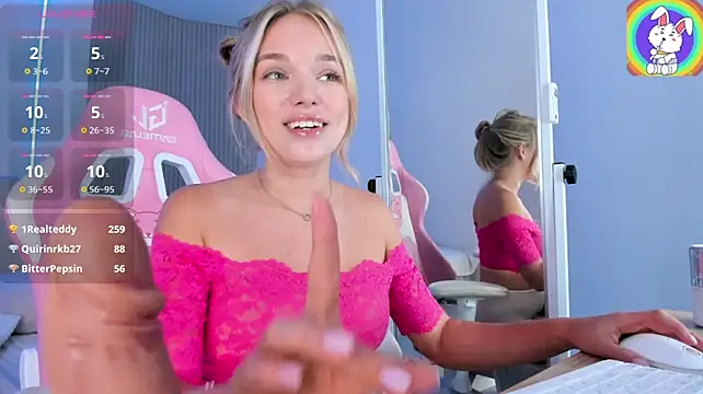 VirginChloe's Live XXX Chat