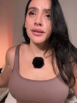 צ'אט XXX בשידור חי של Milana_De
