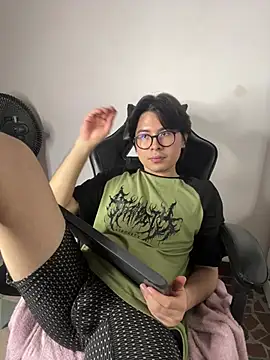 _Tommy_7 live XXX chat