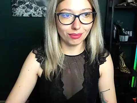 loveHeidi 现场XXX聊天