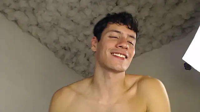 andrestorres20 Chat XXX in diretta