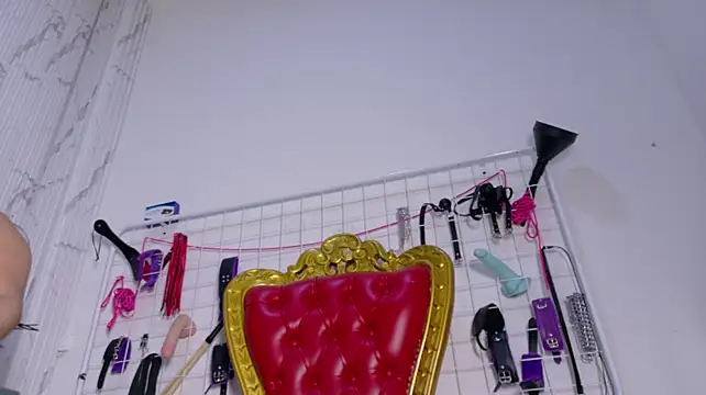 Chat XXX ao vivo de Roxy-Bdsm