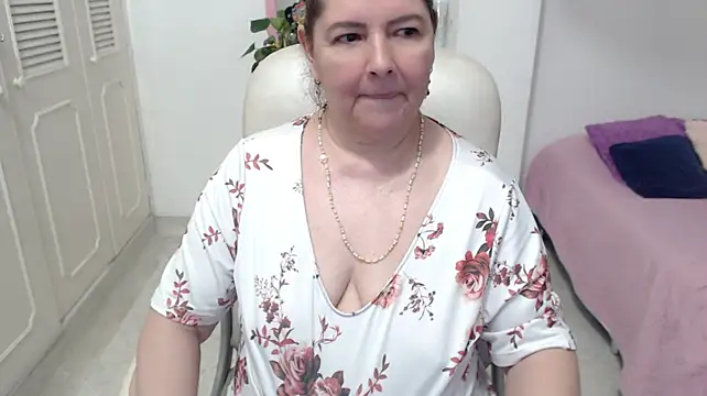 XXX chat uživo modela leonela_69