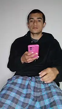 Thick_Cock Adlı Modelin Canlı XXX Sohbeti