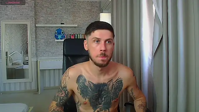 JonahShaw Live XXX-chat