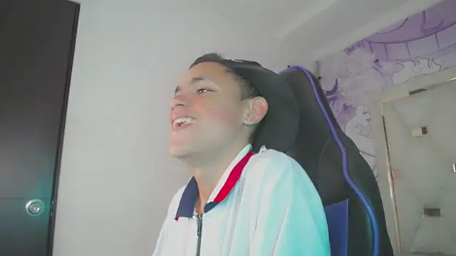 Živý XXX chat Asher_athlets