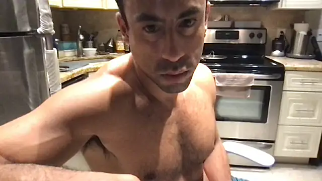 BigGuyMuscle XXX чат на живо
