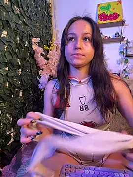 Czat XXX na żywo – Eymmy_24