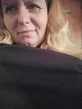 XXX chat uživo modela Lana-murr