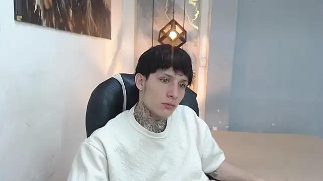 Онлайн чат XXX Cry_thereal