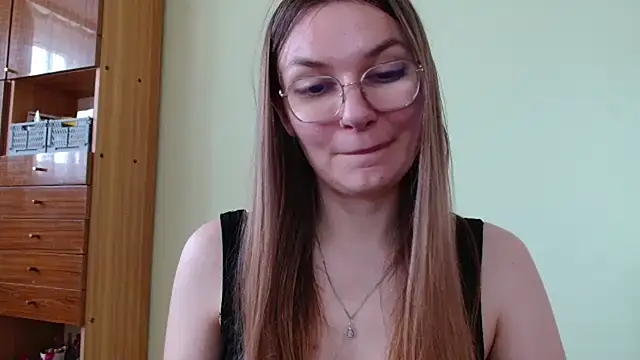 LooveELLYx Chat XXX in diretta