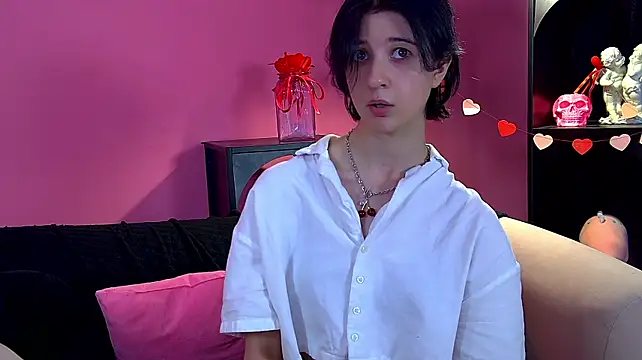 AnneAvelin Chat XXX in diretta