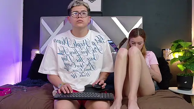 Evie_demn live XXX chat