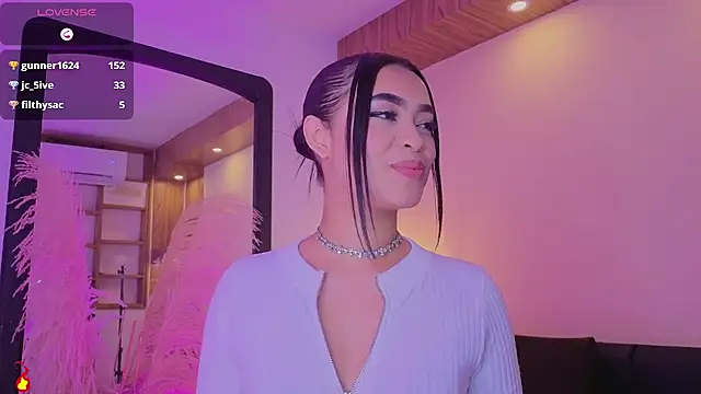 Chloe_monroee élő XXX-chatje