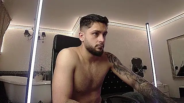TroyWadee Live XXX-Chat