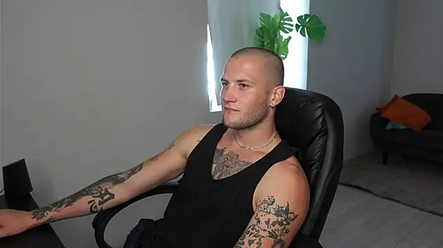 Igor_Wilde élő XXX-chatje