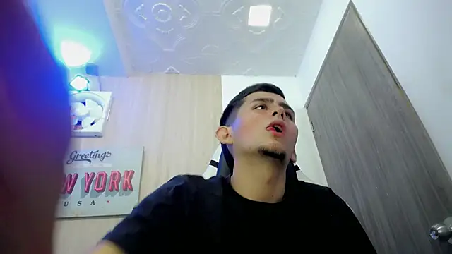 XXX chat uživo modela JaxBlue_