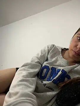 Ambar_bge's Live Chat Room