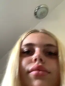 Chat +18 de Vxetu ao vivo
