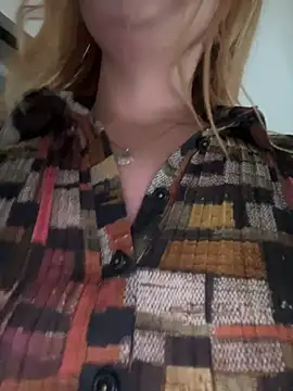 Chat +18 de CherryyCheeks ao vivo