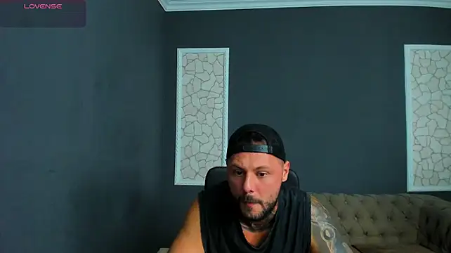 BrianHunts' Live XXX Chat