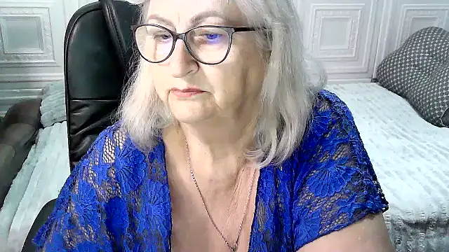 LolkaAlyss webcam show