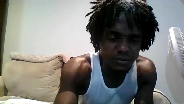 Chatroom XXX en direct de Hugedick0071
