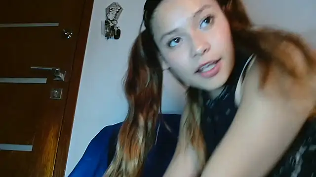 Chat +18 de 3littles ao vivo