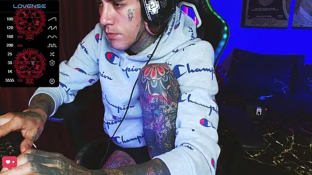 Czat XXX na żywo – jhonny__ackerman