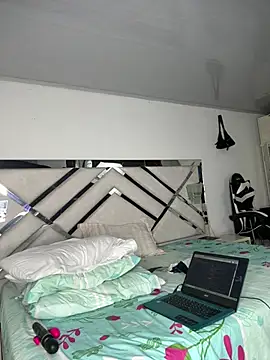 Czat XXX na żywo – maybelline69